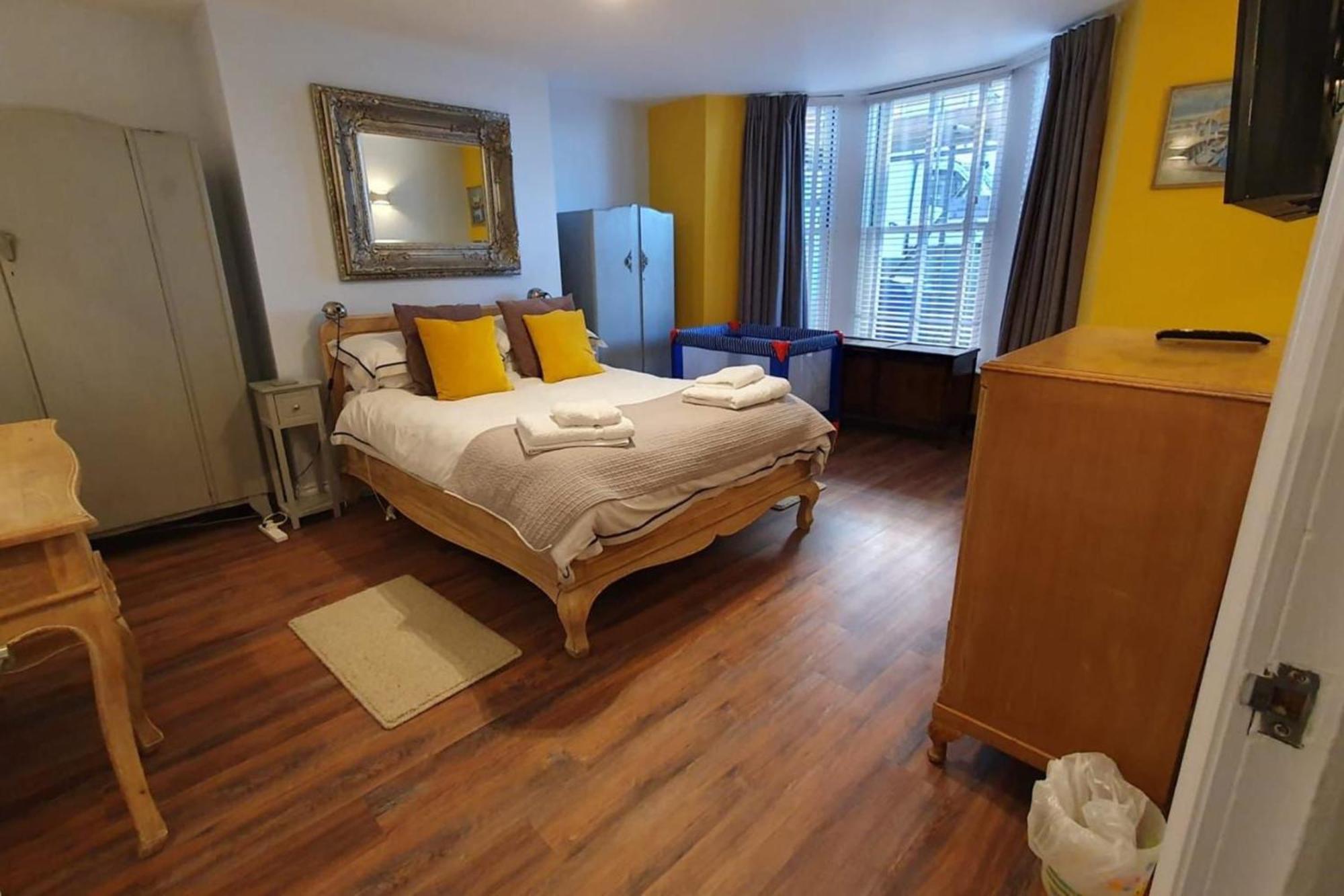 Seaside Hideaway - Free Onstreet Parking Villa Scarborough Eksteriør billede